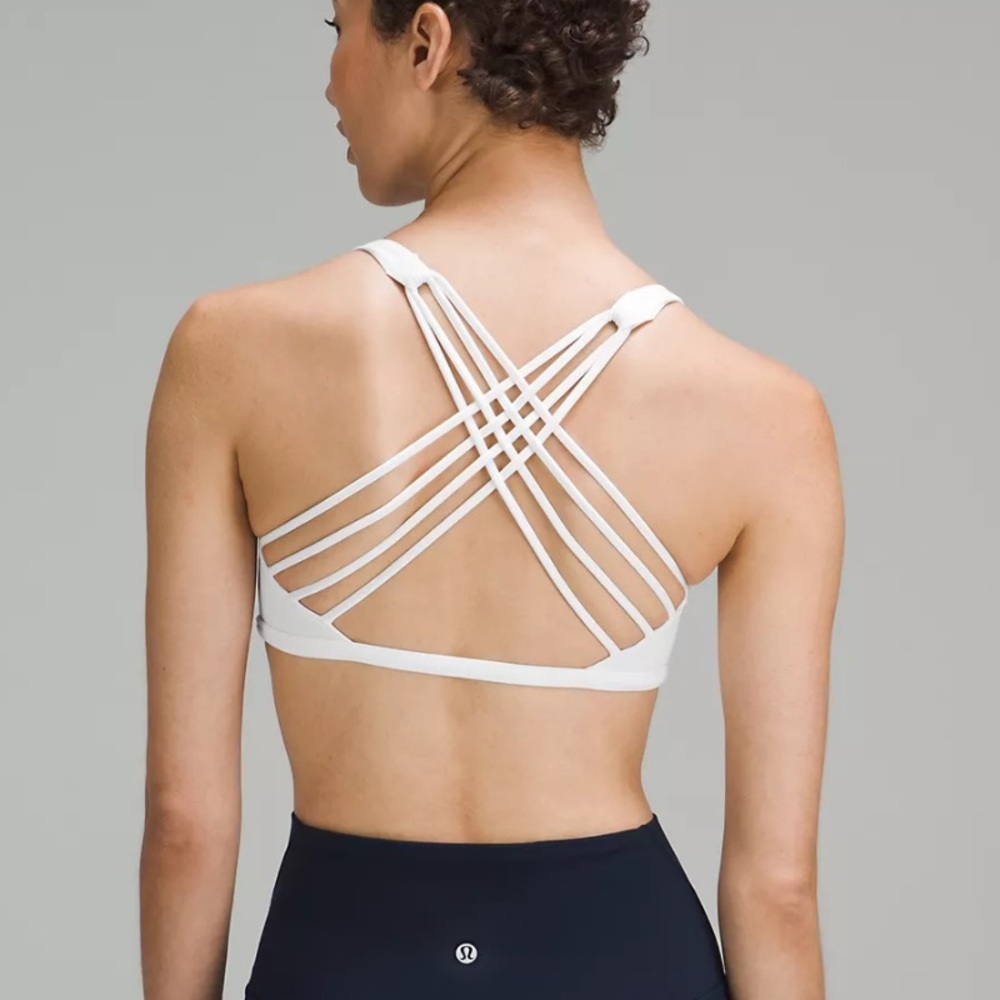 Lululemon Free to Be sports bra white size 4